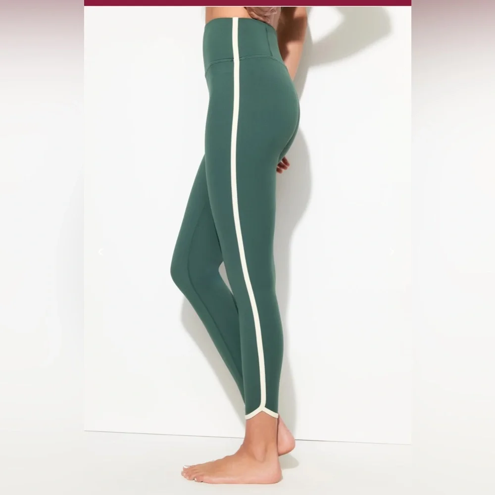 Spiritual Gangster matching set Marley 7/8 legging Nirvanatech Frankie bra small